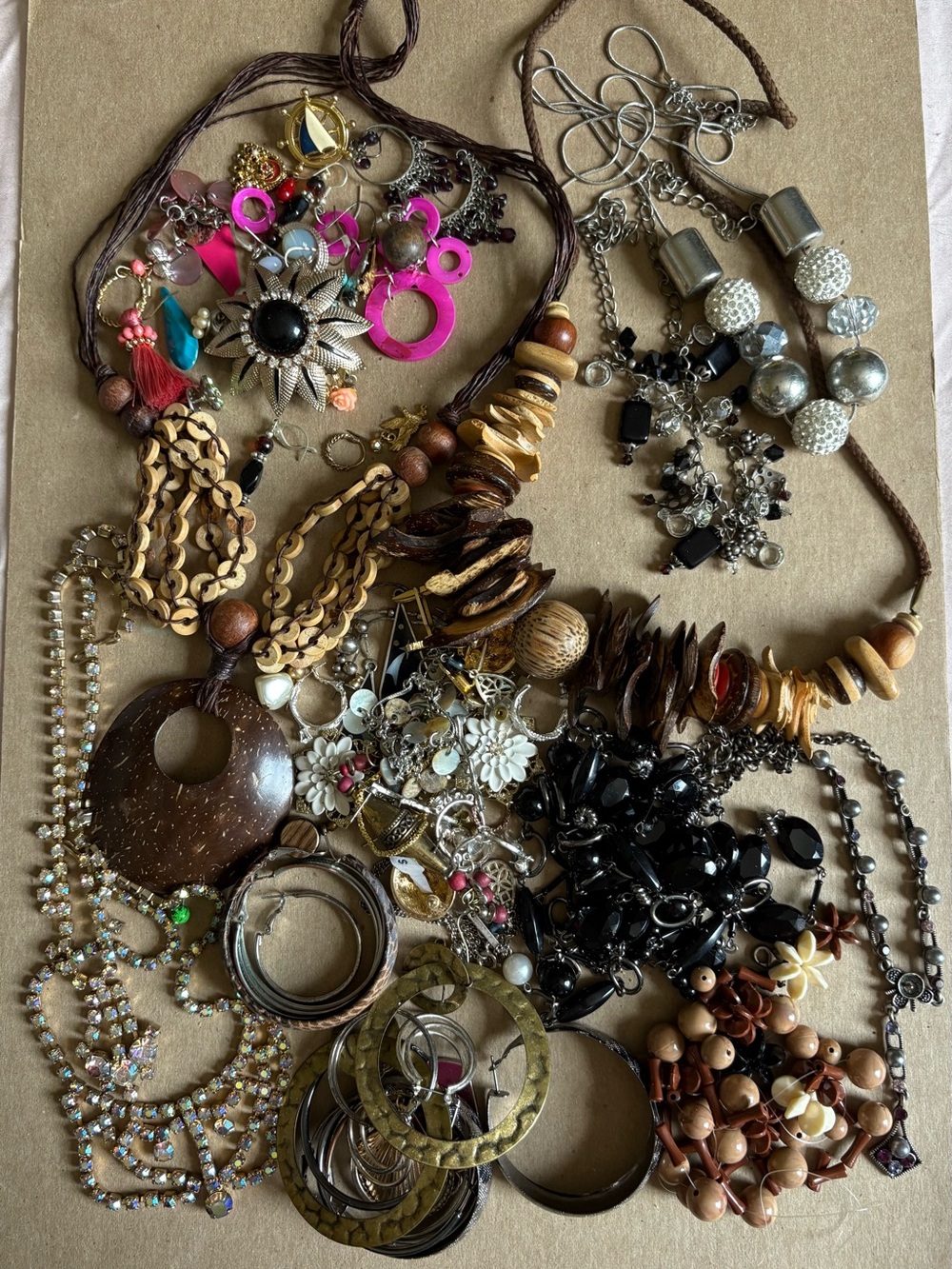 Mixed Womens Fashion Jewelry Set in Brown, Black, Pink and Silver